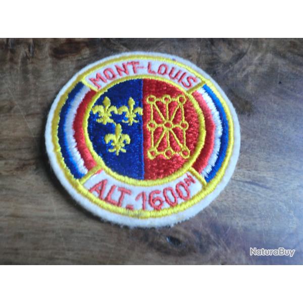 ecusson brod�e ' mont louis alt 1600 M