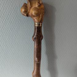 Canne pommeau t&ecirc;te bulldog sculpt&eacute; buis XIXe art populaire