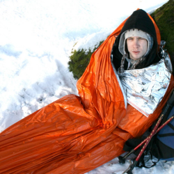 Blizzard Couverture de survie 2 couches ems Blizzard - Orange - emballage plat - R&eacute;f: PERBPS210FP