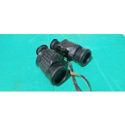 EXCELLENTE JUMELLE  PZO  ( polonaise )  LP 7 x 45 C  .  PARFAIT FONCTIONNEMENT  . ( QUALITE ZEISS )