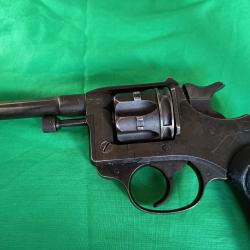 Vend R&eacute;volver 1892  8mm 92  CAT B