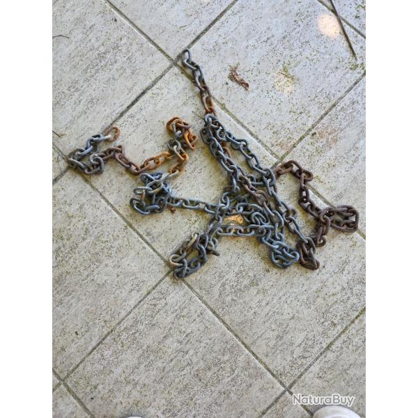 CHAINE EN ACIER ROUILL�E 4M20