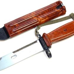Ba&iuml;onnette sovi&eacute;tique 6x4 pour les fusils d'assaut AKM et AK-74 (de fabrication d'Izhevsk) 4