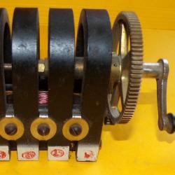 OUTILS PIECE DE TELEPHONE EN BOIS MODELE 1910 : LE MAGNETO NOIR, LONGUEUR TOTALE 17 CM POIDS 2 KG