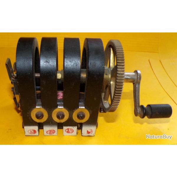OUTILS PIECE DE TELEPHONE EN BOIS MODELE 1910 : LE MAGNETO NOIR, LONGUEUR TOTALE 17 CM POIDS 2 KG