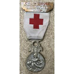 M&eacute;daille Croix rouge 1864-66 avec Agraffe