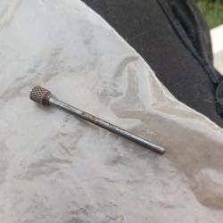 Tige extracteur de munitions revolver