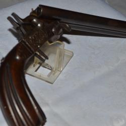 Pistolet Crosse  de venerie 2 canons calibre 12 mm a broches fermetur a cl&eacute;