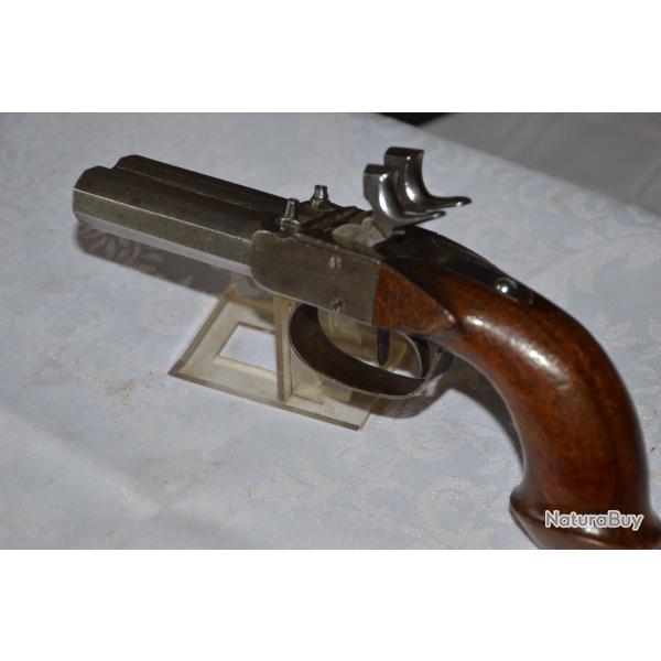 JOLIS  pistolet de voyage � percussion double canons damas.