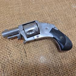 Revolver bulldog velodog hamerless calibre 320