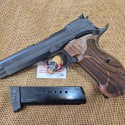 Pistolet Sig Sauer P210 Target VR Cal. 9x19 neuf destockage 1 seul pi&egrave;ce restante