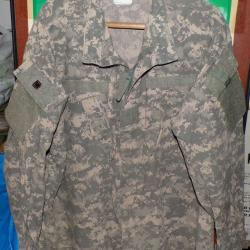 ARMEE AMERICAINE U.S : VESTE CAMOUFLEE DE LA PERIODE GUERRE AFGHANISTAN 2001  ,TAILLE U.S X.LARGE RE