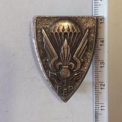 Insigne du 1er r&eacute;giment &eacute;tranger parachutiste (1er REP) - Drago - dos guilloch&eacute;