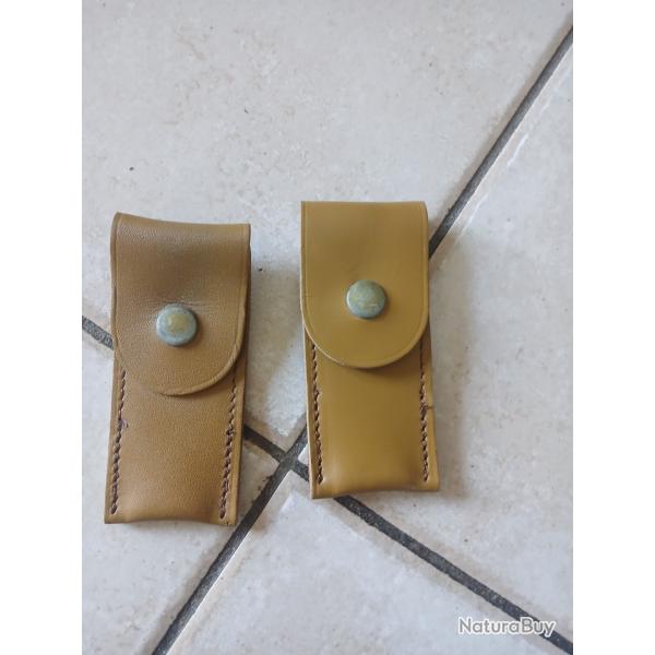 Lot 2 pochettes cuir armee fr
