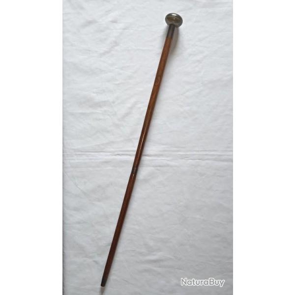 ancienne canne de randonn�e � boussole