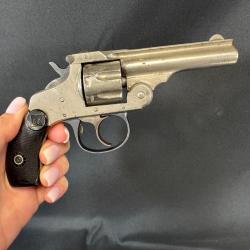 HARRINGTON RICHARDSON MOD&Egrave;LE 1er, 3eme variation cal. 22LR num&eacute;ro de s&eacute;rie 6209