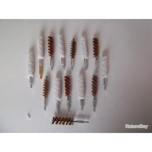 Brosses et �couvillons