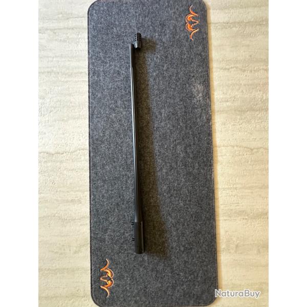 Canon + frein de bouche blaser r8 300 win mag flut� sans organe de vis�e et filet�.