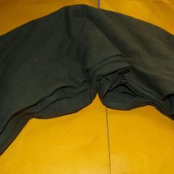 CHECHE KAKI DE TRADITION MILITAIRE DE L'ARMEE FRANCAISE , LARGEUR 80 CM LONGUEUR 200 CM , EN BON ETA