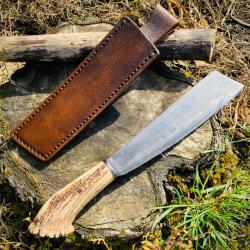 machette d'artisan / manche en bois de cerf lame acier carbone 1075 / campement bushcraft