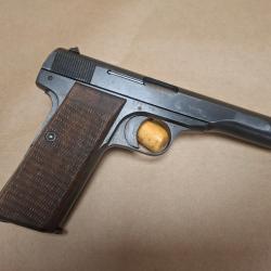 Pistoler Browning 1910/22 WW2