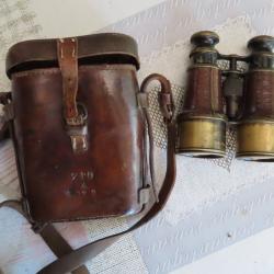 Jumelles militaires