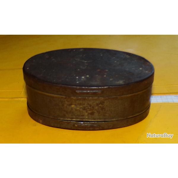BOITE A GRAISSE POUR LEBEL WWI GUERRE 1914-1918 PUIS BOITE A CIRAGE EN 1940 , DIMENSION 8,5 CM X 5,5
