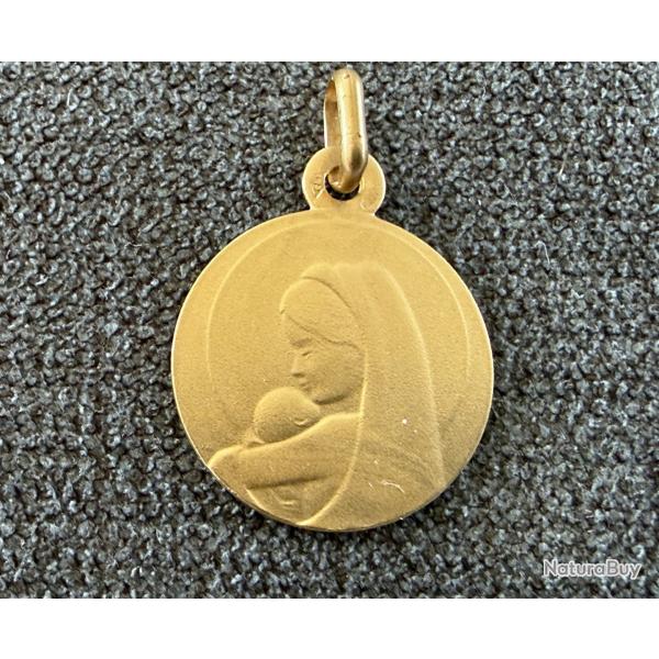 M�daille or massif 18 carats - Marie et l'enfant - Bapt�me - catholique - Chr�tien