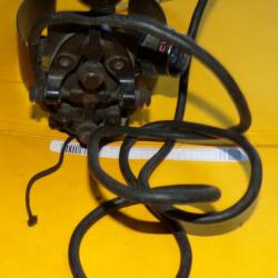 MANIPULATEUR MORSE AVEC GENOUILLERE POUR EMETTEUR  FRANCAIS AVEC CABLE DE BRANCHEMENT , MARQUAGE KY-