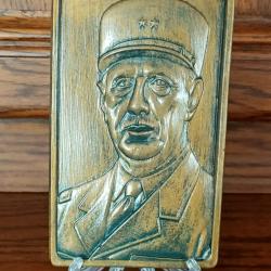 Bas relief du G&eacute;n&eacute;ral De Gaulle 15 x 9 ccm
