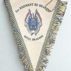 (107.004) Fanion du 1er R&eacute;giment de Dragons