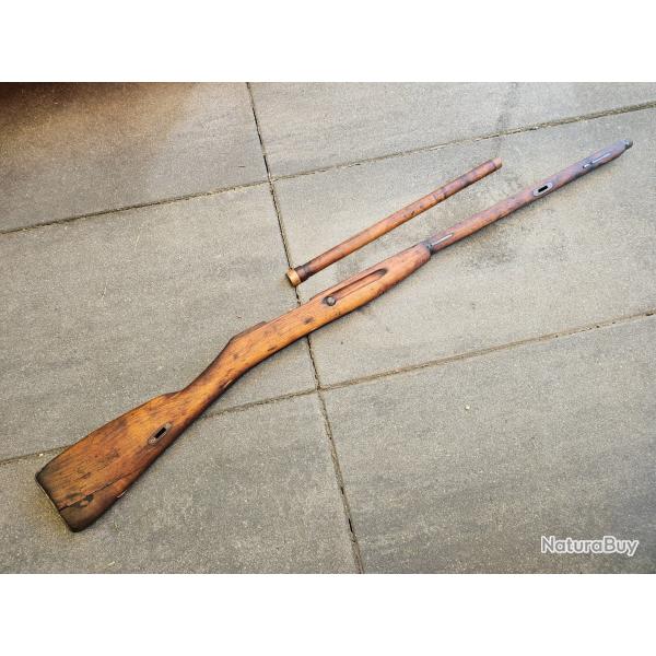 Crosse de fusil Mosin Nagant 91 30 non reconditionn�e apr�s 1945