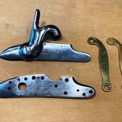 PIECES DETACHEES POUR FUSILS DE COLLECTION PLATINES