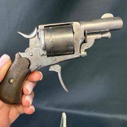 BULLDOG FABRICATION ALLEMANDE cal. 320 num&eacute;ro de s&eacute;rie E96
