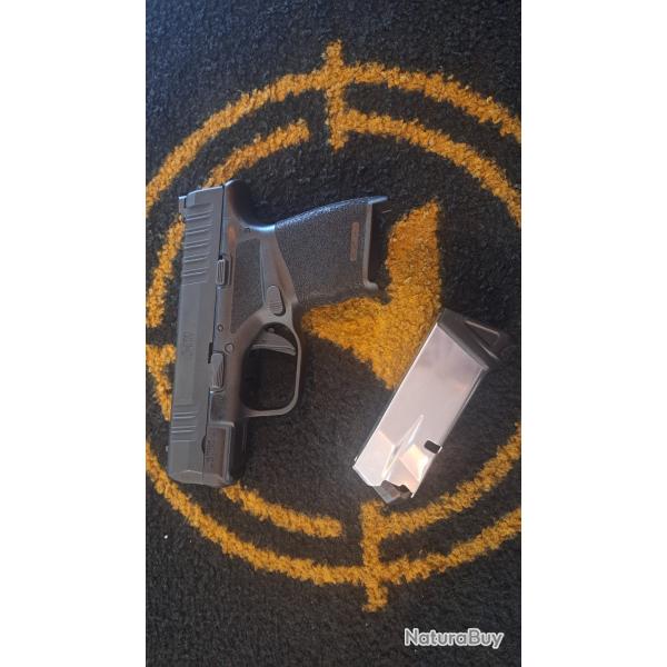 Pistolet HS PRODUKT H11 Cal. 9x19mm Occasion