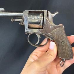 BULLDOG FABRICATION BELGE cal. 320 num&eacute;ro de s&eacute;rie E90