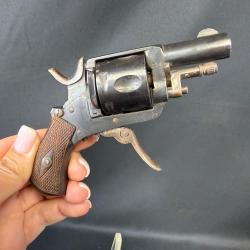 BULLDOG FABRICATION BELGE cal. 320 num&eacute;ro de s&eacute;rie E87
