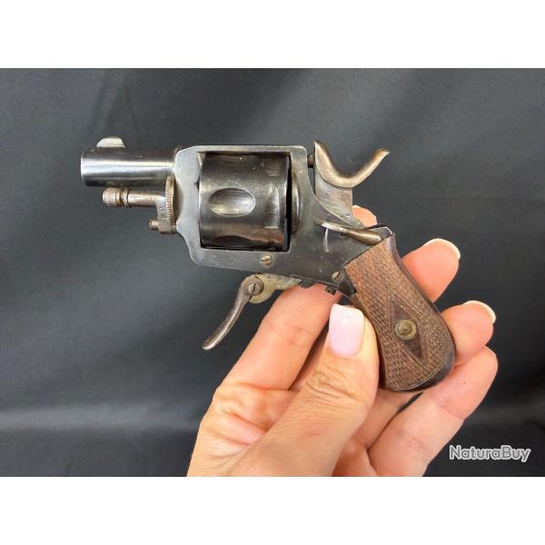 BULLDOG FABRICATION BELGE cal. 320 num�ro de s�rie E87