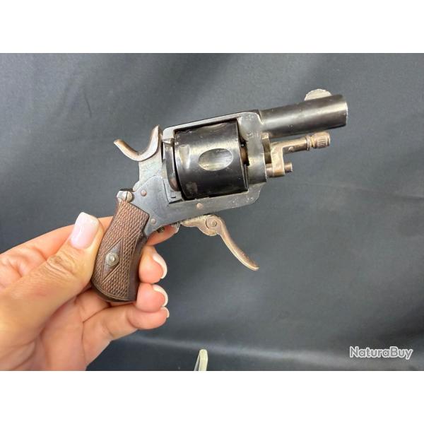 BULLDOG FABRICATION BELGE cal. 320 num�ro de s�rie E87