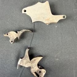 PI&Egrave;CES D&Eacute;TACH&Eacute;ES COLT 1892/95 (CHIEN/DETENTE/PLAQUE)
