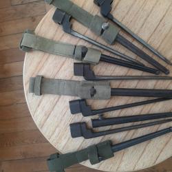 Lot de 5 ba&iuml;onnettes britanniques Lee Enfield N&deg;4 MK ll Seconde Guerre Mondiale.