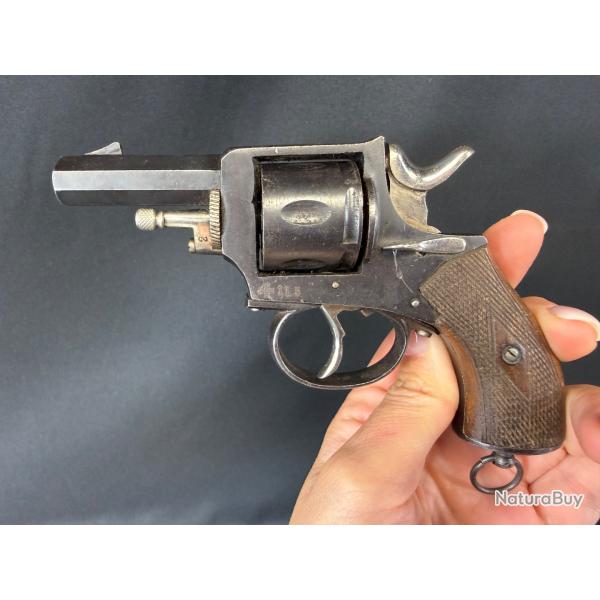 BULLDOG FABRICATION ALLEMAND B&A cal.320 num�ro de s�rie 113