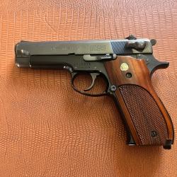 Pistolet Smith & Wesson Model 39-2