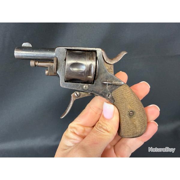 BULLDOG FABRICATION BELGE cal.320 num�ro de s�rie E84