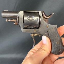 BULLDOG FABRICATION ESPAGNOLE cal.320 num&eacute;ro de s&eacute;rie E109