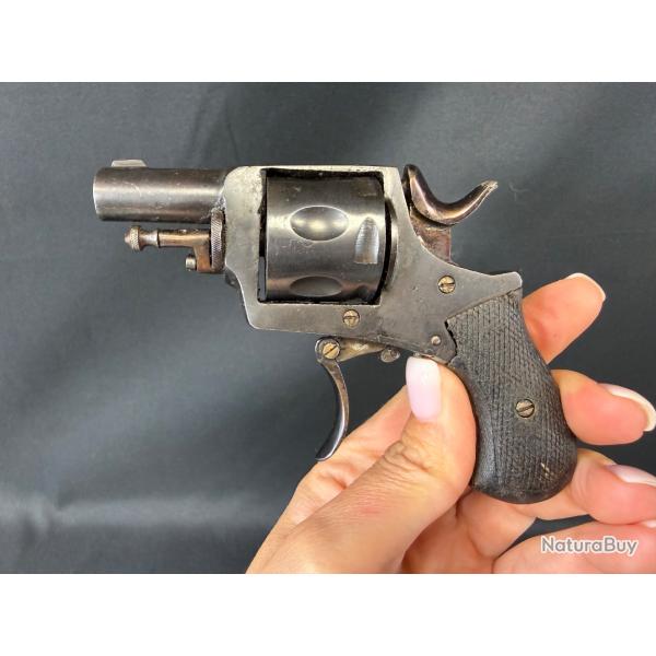 BULLDOG FABRICATION ESPAGNOLE cal.320 num�ro de s�rie E109