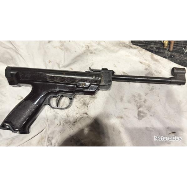 Pistolet Ba�kal IZH 40