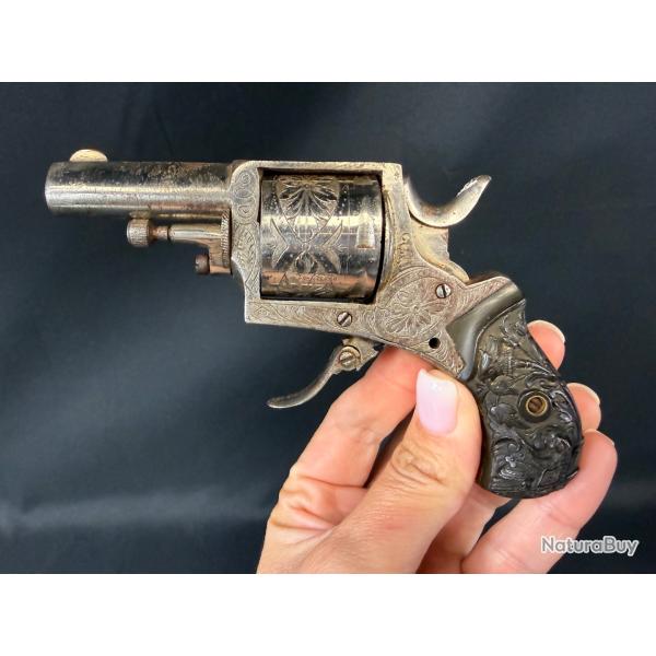BULLDOG FABRICATION BELGE cal.320 num�ro de s�rie 1982