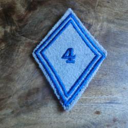 paire &eacute;cusson losange 4eme r&eacute;giment  mat&eacute;riel