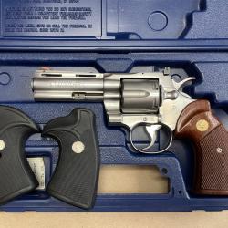 Colt Python Inox 4,25" cal. .357 Mag